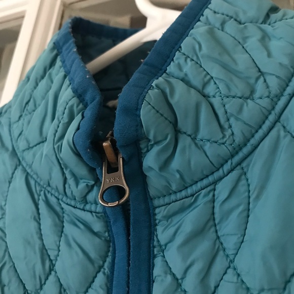 Land’s End Kids size 6X zip up turquoise vest with insulating curved pattern EUC - Picture 5 of 5